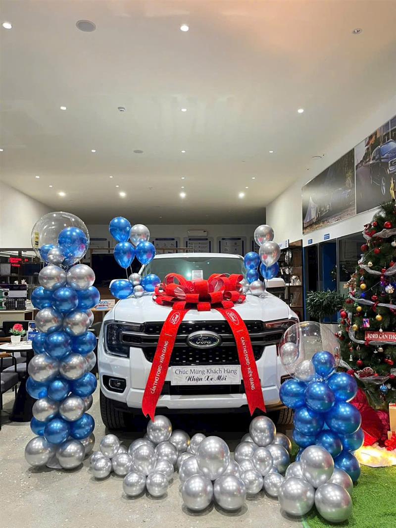 Bàn giao Ford Ranger cho công ty VLXD